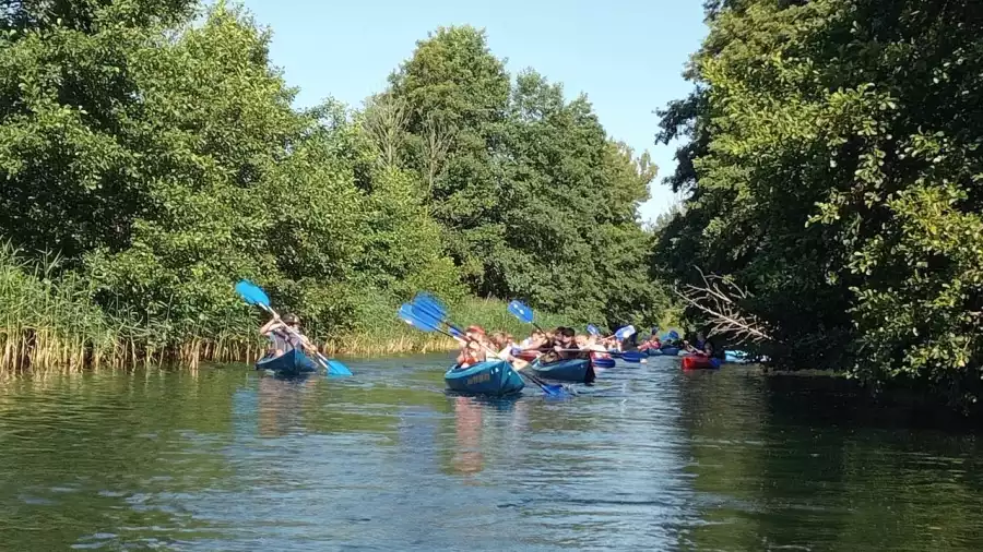 Kajakowo-rowerowe wakacje dla młodzieży