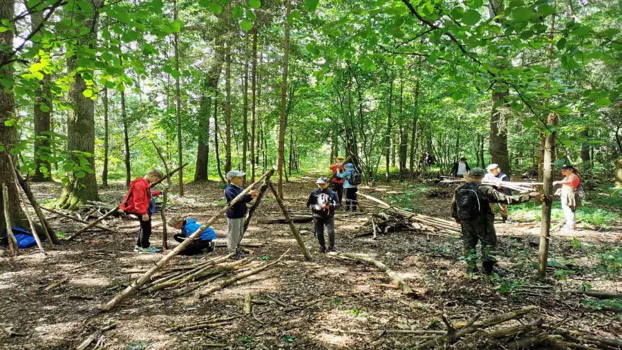 Kolonia i obóz z elementami survivalu Adrenalina Team